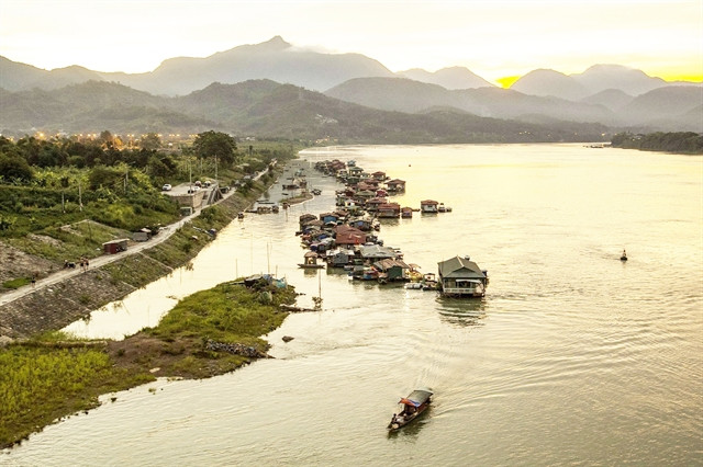  The Da River during the sunset. Photo courtesy of Vietnam News Agency.