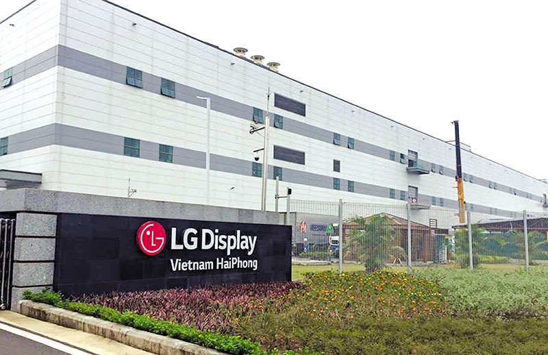 LG Display Vietnam Haiphong factory in Hai Phong city, northern Vietnam. Photo courtesy of Cong Thuong (Industry & Trade) newspaper.