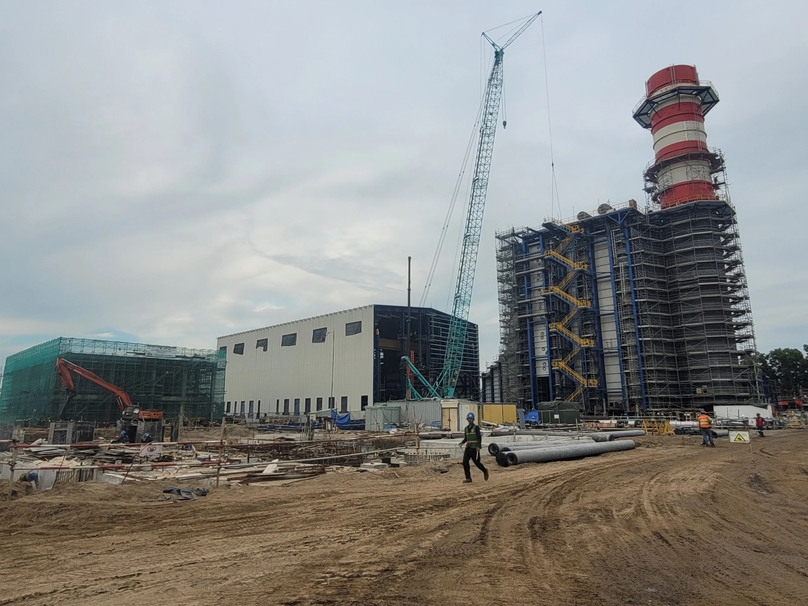 Construction site of Nhon Trach 3 and Nhon Trach 4 power plants in Dong Nai province, southern Vietnam. Photo courtesy of Dan Viet (Viet People) newspaper.