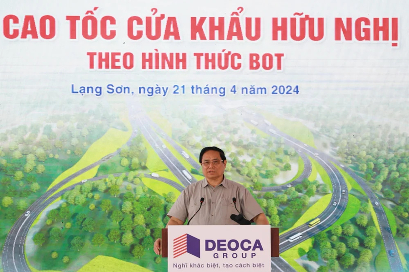 Prime Minister Pham Minh Chinh addresses the ceremony to start construction on the Huu Nghi-Chi Lang Expressway, the final sub-project for the eastern wing of the giant North-South Expressway project in Lang Son province, northern Vietnam, April 21, 2024. Photo courtesy of Deo Ca Group.