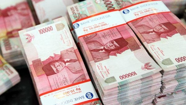 The rupiad of Indonesia. Photo courtesy of Vietnam Business magazine.