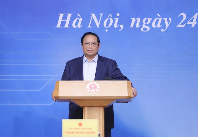 PM Pham Minh Chinh speaks at a national conference on the semiconductor workforce in Hanoi, April 24, 2024. Photo courtesy of the government's news portal.