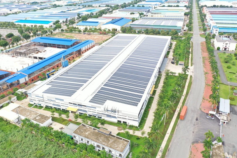 A rooftop solar power system at the Nam Dinh Vu Industrial Park, Hai Phong city, northern Vietnam. Photo courtesy of Nam Dinh Vu Industrial Park.