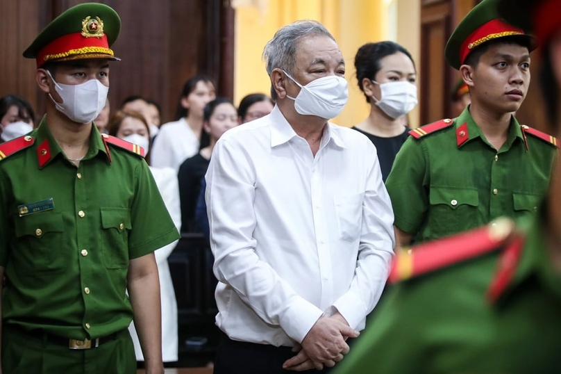 Tran Qui Thanh in court. Photo courtesy of Thanh Nien (Young People) newspaper.