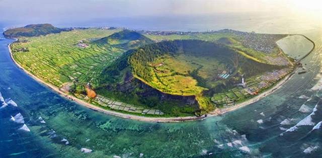 Ly Son Islands off the coast of Quang Ngai province, central Vietnam. Photo courtesy of Quang Ngai Tourism.