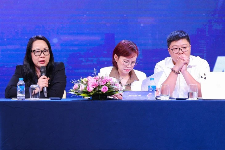 YeaH1 Group's executives talk about its 2024 business plan at the 2024 AGM in Ho Chi Minh City on May 6, 2024. Photo courtesy of the firm.