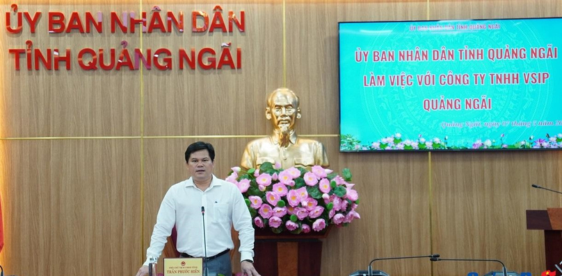 Quang Ngai Vice Chairman Tran Phuoc Hien at a working session with VSIP Quang Ngai in the central province, May 7, 2024. Photo courtesy of Quang Ngai newspaper.