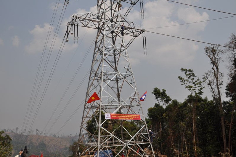 A part of the 220 kV power line connecting Laos and Vietnam in Gia Lai province, Vietnam's Central Highlands. Photo courtesy of EVN.