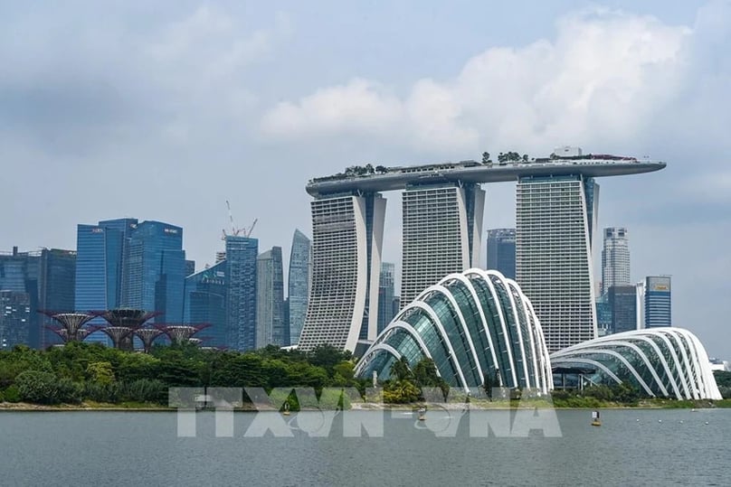 Singapore tops the global ranking that tracks the effectiveness of more than 100 governments around the world for the second consecutive year. Photo courtesy of Vietnam News Agency.