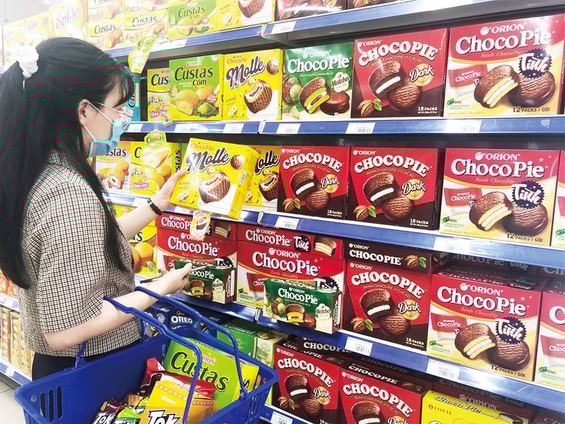 Orion products including trademark Chocopie on a Vietnam supermarket shelf. Photo courtesy of Thanh Nien (Young People) newspaper.
