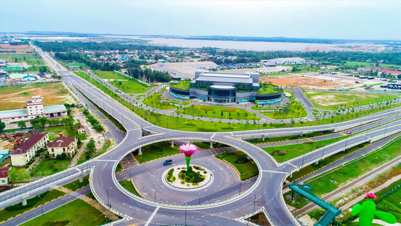 The entrance to Chu Lai economic zone, Quang Nam province, central Vietnam. Photo courtesy of Quang Nam newspaper.