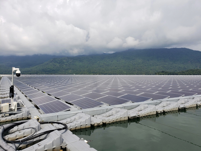 Da Mi floating solar power farm in Ninh Thuan province, central Vietnam. Photo courtesy of Nguoi Lao Dong (Laborer) newspaper.