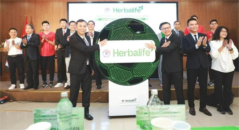 Herbalife announces its sponsorship to the Vietnamese national football team in 2024-2027 in Hanoi, May 31, 2024. Photo courtesy of Herbalife.