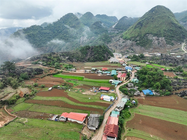 Ta Phin commune is a highland area, with more than 70% of the land comprised of cat-ear shaped rocky mountains. Photo courtesy of Vietnam News.