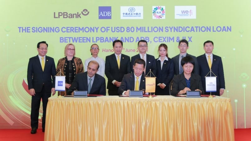 Representatives of ADB, LPBank, CEXIM sign an agreement in Hanoi on June 12, 2024. Photo courtesy of LPBank.