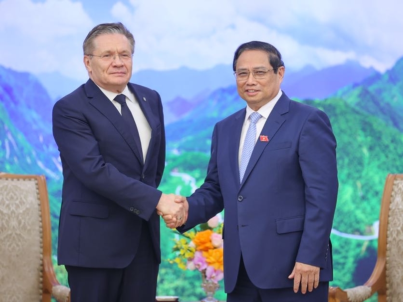 Prime Minister Pham Minh Chinh (right) and A.E.Likhachev, director general of Russia's Rosatom State Atomiс Energy Corporation, at a meeting in Hanoi on June 19, 2024. Photo courtesy of the government's news portal.