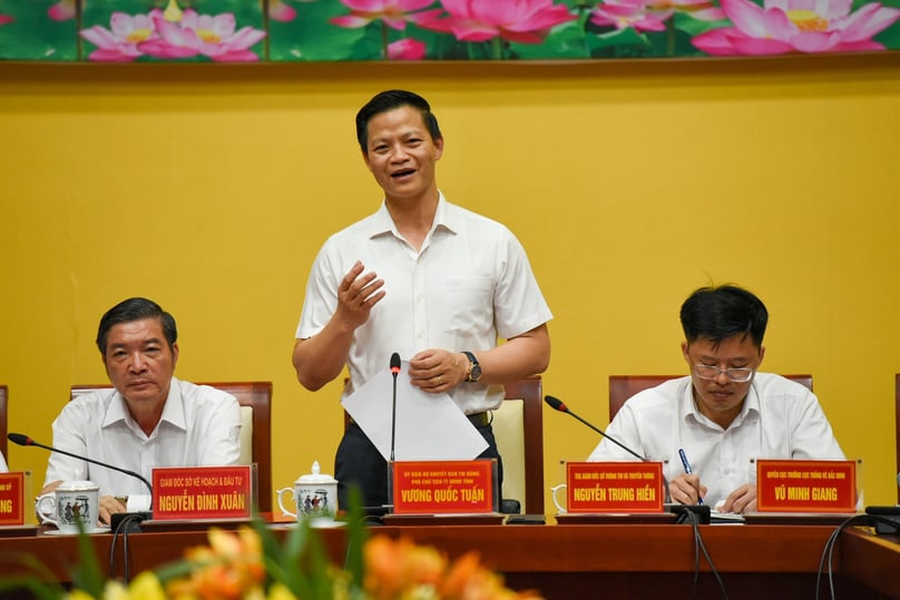 Bac Ninh Vice Chairman Vuong Quoc Tuan addresses a press conference in the northern province on June 17, 2024. Photo courtesy of Dan Viet (Viet People) newspaper.