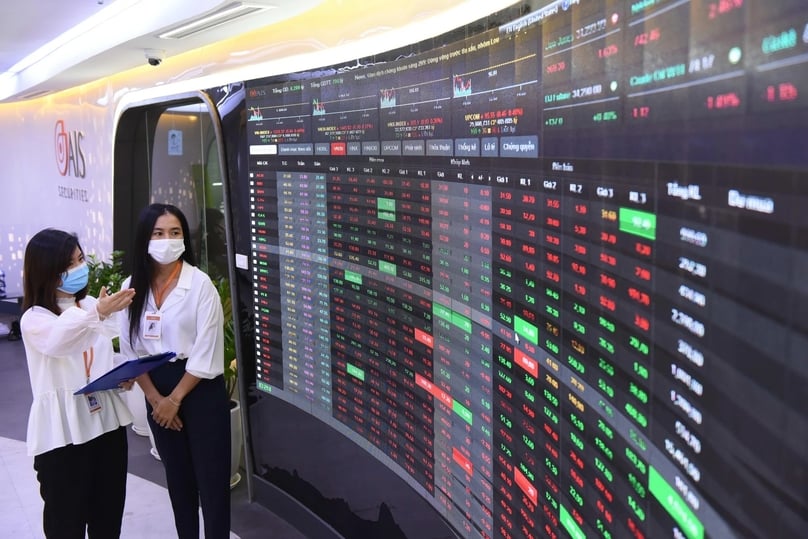 The Vietnamese stock market is still a frontier one. Photo courtesy of Thanh Nien (Young People) newspaper.