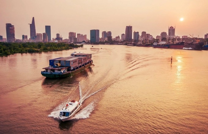 A view of Saigon River, Ho Chi Minh City, southern Vietnam. Photo courtesy of Tap chi Giao thong (Transport Magazine).