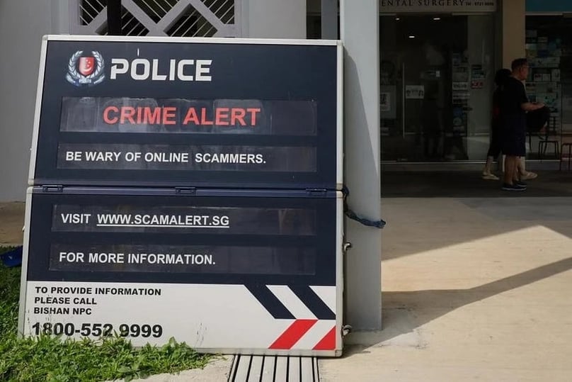  A crime alert sign of Singaporean police. Photo courtesy of The Straits Times