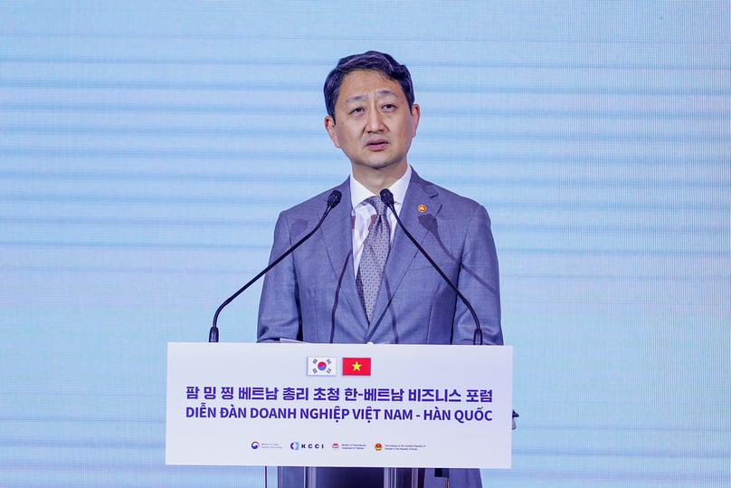 Minister of Trade, Industry, and Energy Ahn Duk-geun speaks at the Vietnam-South Korea business forum in Seoul, July 1, 2024. Photo courtesy of the government's news portal.