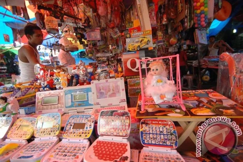 Chinese toys are sold at the Pasar Raya in Padang, West Sumatra Photo courtesy of Antara.