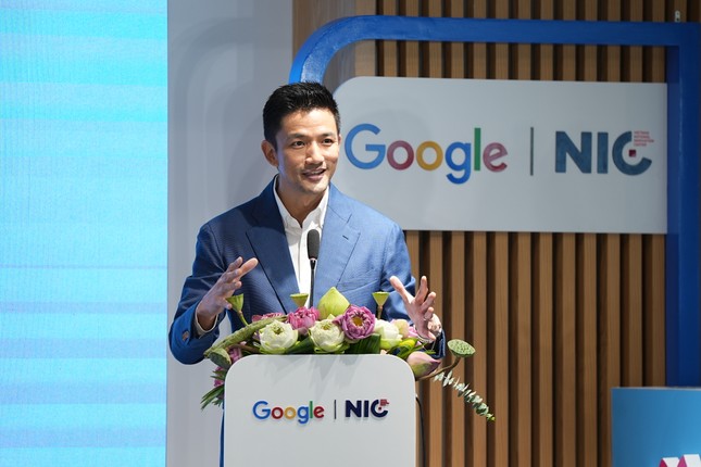 Marc Woo, managing director, Vietnam, Google Asia Pacific, speaks at Creating Vietnam's AI Future in Hanoi, July 11, 2024. Photo courtesy of Google.