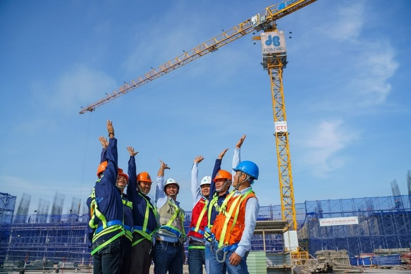 Hoa Binh Construction Corporation's workers at a construction site. Photo courtesy of the company.