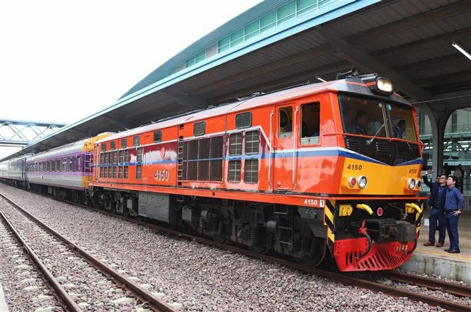 The first Bangkok-Vientiane passenger train departs from Bangkok’s Thep Aphiwat station and arrives in Vientiane’s Khamsavath station in the morning of July 20, 2024. Photo courtesy of Vietnam News Agency.