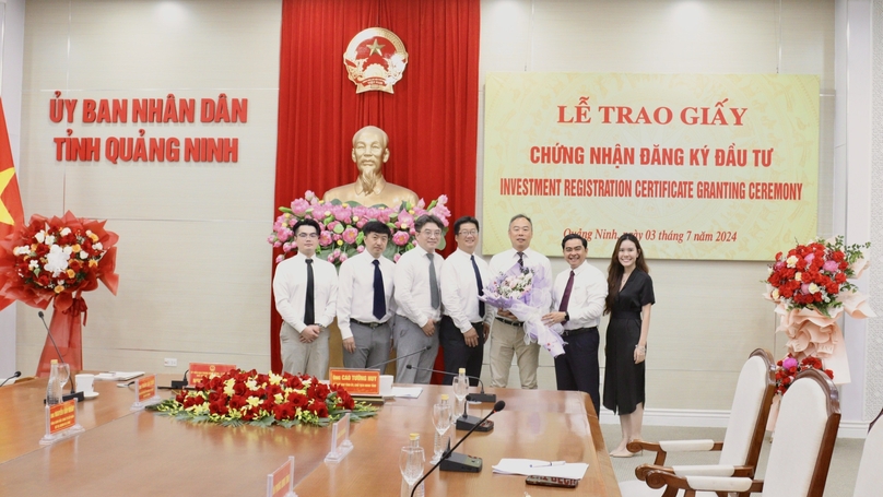 Delegates at the investment certificate granting ceremony for a Foxconn project in Quang Ninh province, northern Vietnam, July 3, 2024. Photo courtesy of Amata.