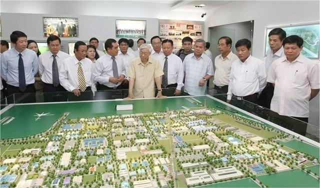 Party Secretary General Nguyen Phu Trong visits the Vietnam-Singapore Industrial Park 1 in Binh Duong province, southern Vietnam in April 2013. Photo courtesy of Vietnam News Agency.