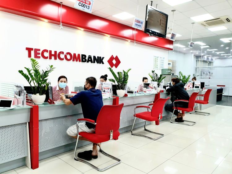 A Techcombank branch. Photo courtesy of Thanh Nien (Young People) newspaper.