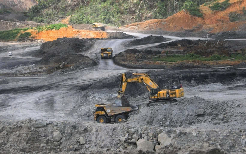   Di tambang batu bara di Indonesia. Foto milik thejakartapost.com