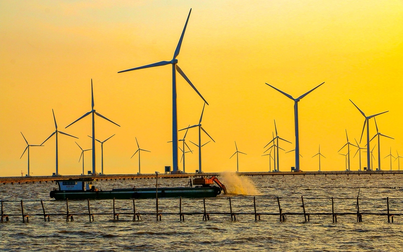 A nearshore wind power project in Bac Lieu province, Mekong Delta, southern Vietnam. Photo courtesy of Nhan Dan (The People) newspaper.