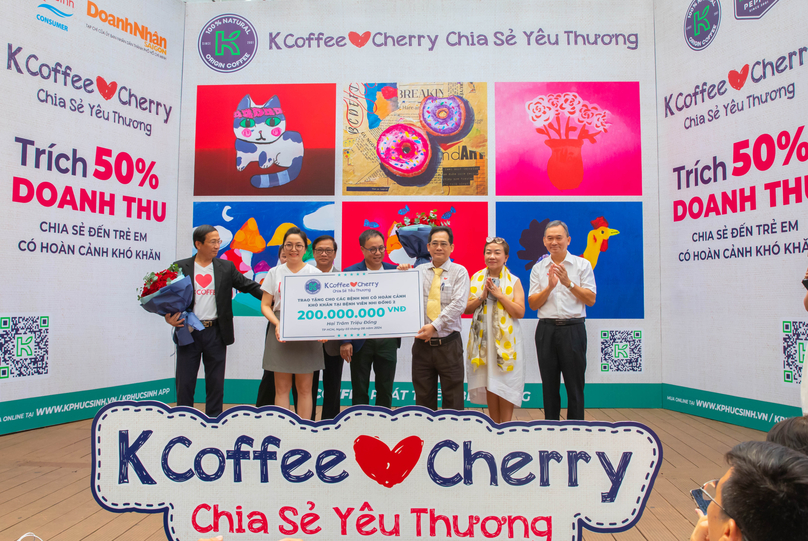 The K Coffee & Cherry Shares Love donated VND200 million ($7,930) to HCMC Children’s Hospital 2 to support disadvantaged children in their fight against illnesses, August 3, 2024. Photo courtesy of Phuc Sinh.