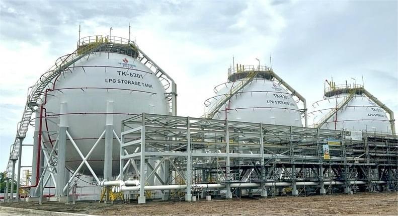 Three LPG storage tanks at the PV Gas Vung Tau terminal. Photo courtesy of Petrotimes.