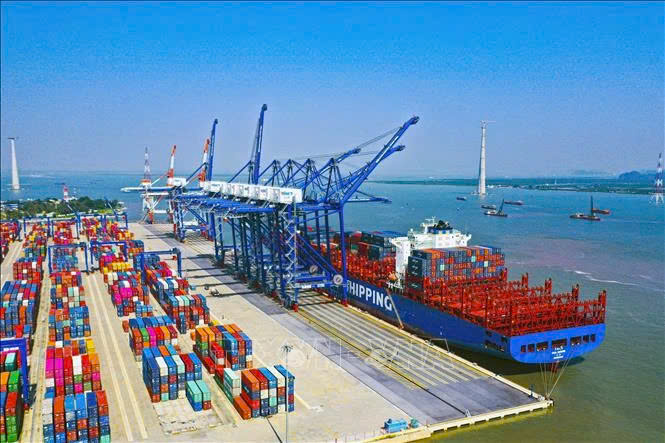 At a container port. Photo courtesy of Vietnam News Agency.