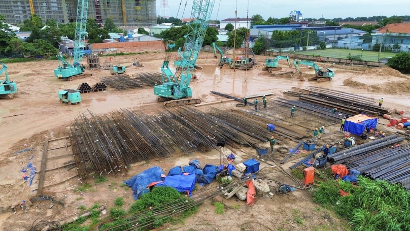 Construction site at the Thuan An 1 & 2 high-rise residential complex in Binh Duong province, southern Vietnam. Photo courtesy of Phat Dat Real Estate.