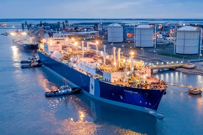  Excelerate Energy’s floating storage and regasification unit (FSRU). Photo courtesy of the company.