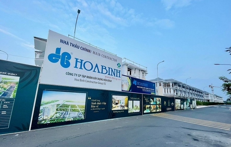 Hoa Binh Construction is the main contractor of constructions across Vietnam. Photo courtesy of Thoi Bao Tai Chinh Viet Nam (Vietnam Financial Times) newspaper.