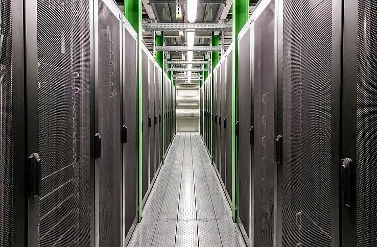 Malaysia's data center revenue is forecast to surge in 2025. Photo courtesy of freepik.com