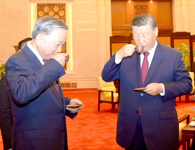 Vietnam's Party General Secretary and President To Lam and Chinese counterpart Xi Jinping enjoyed tea following their talks in Beijing, August 19, 2024. Photo courtesy of Vietnam News Agency.