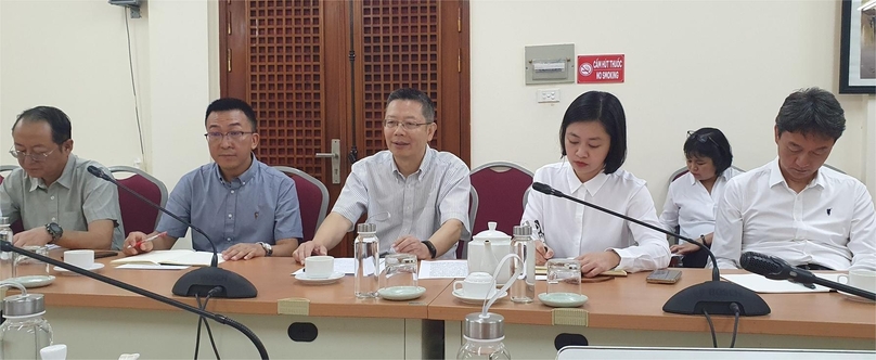 The Yunnan Taxation Department delegation at a meeting with Vietnam's Association of Foreign Invested Enterprises (VAFIE) leaders in Hanoi, August 26, 2024.