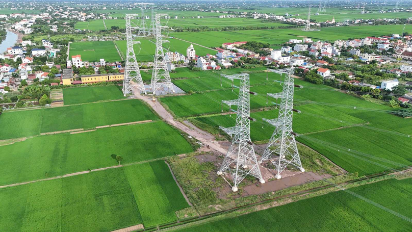 A section of the Quang Trach- Pho Noi 500 kV – circuit 3 line that went live on August 29, 2024. Photo courtesy of the government’s news portal.