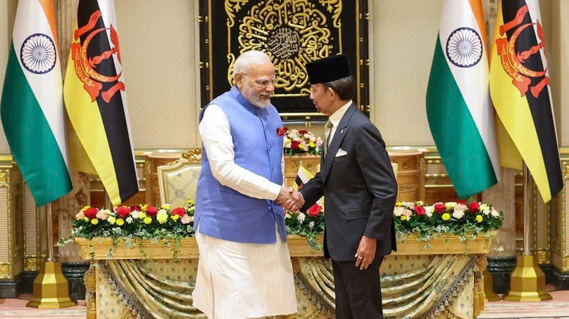  Indian Prime Minister Narendra Modi and Sultan Haji Hassanal Bolkiah. Photo courtesy of financialexpress.com.