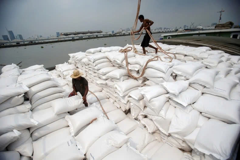  Thai rice prices hit one-year low. Photo courtesy of bangkokpost.com.