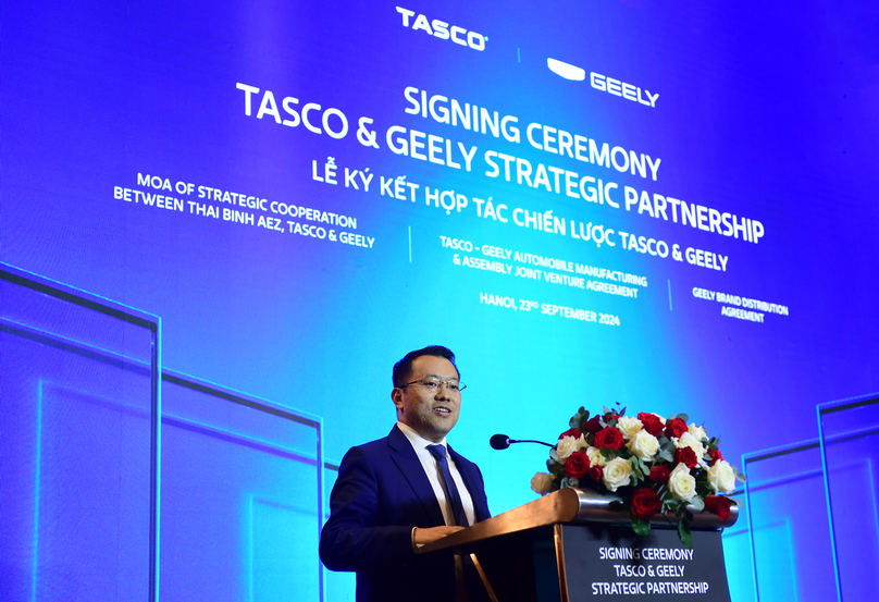 Geely executive speaks at the ceremony addresses the event in Thai Binh province, northern Vietnam, September 23, 2024. Photo courtesy of Tasco.