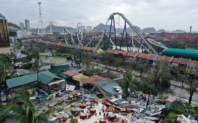  Ha Long town, Quang Ninh province, northern Vietnam after typhoon Yagi. Photo courtesy of Dan tri (People's Intellect) newspaper.