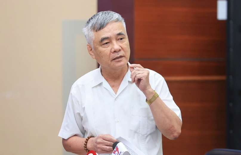 Nguyen Van Phuc, a former deputy chairman of the National Assembly’s Economic Committee, speaks at a press meeting on the North-South high-speed railway project in Hanoi, October 1, 2024. Photo courtesy of the government’s news portal.