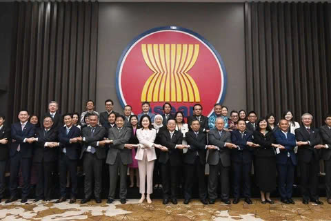  ASEAN and China representatives at a meeting. Photo courtesy of Vietnam News Agency.